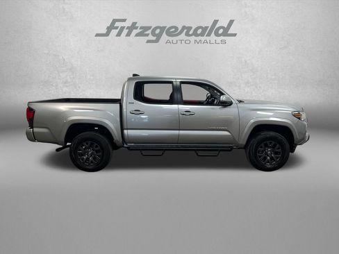 Used 2023 Toyota Tacoma SR5 RWD image 8