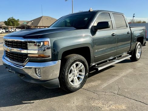 Used 2018 Chevrolet Silverado 1500 LT w/ All Star Edition image 7
