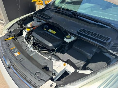 Used 2013 Ford Escape SE FWD image 39