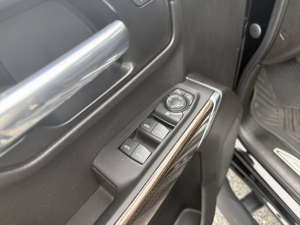 Certified 2021 Chevrolet Silverado 1500 RST AWD/4WD image 22