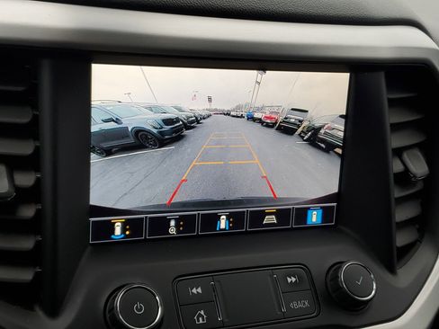 Used 2021 GMC Acadia SLT w/ Premium Package image 21