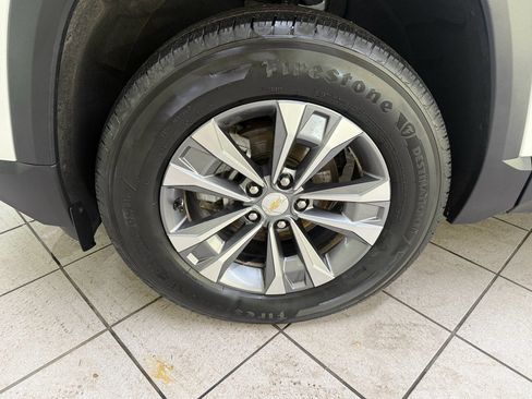 Used 2025 Chevrolet Equinox LT FWD image 12