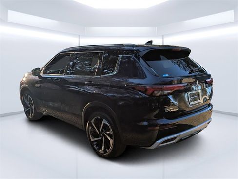 New 2025 Mitsubishi Outlander SEL image 5