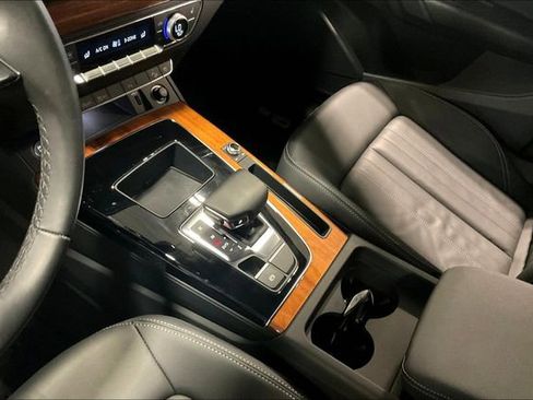 Certified 2023 Audi Q5 2.0T Premium w/ Convenience Package image 17