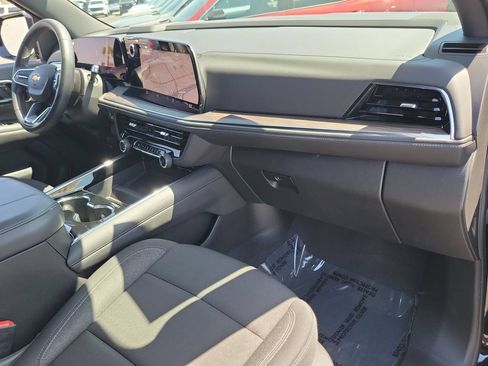 Used 2026 Chevrolet Tahoe LS RWD image 28