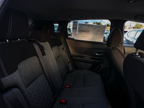 New 2026 Nissan Kicks SV image 18