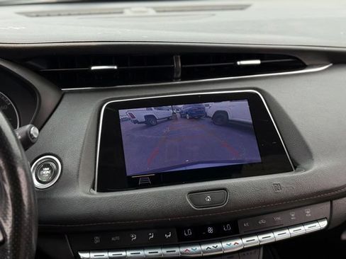 Used 2019 Cadillac XT4 Sport w/ Cold Weather Package AWD/4WD image 3