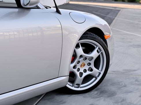 Used 2005 Porsche 911 Carrera S RWD image 37