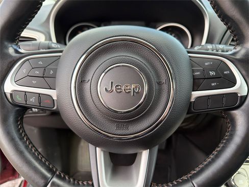 Used 2020 Jeep Compass Latitude image 16