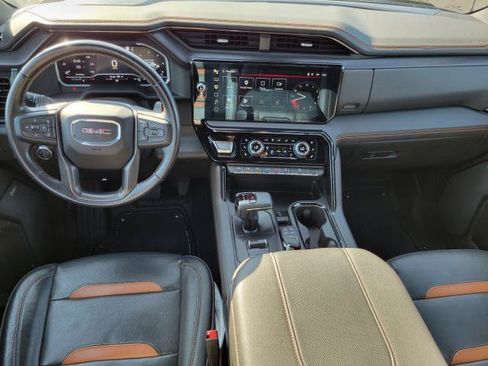Used 2023 GMC Sierra 1500 AT4 w/ AT4 Premium Package AWD/4WD image 26