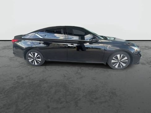 Used 2021 Nissan Altima 2.5 SL FWD image 10