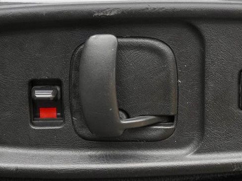 Used 2019 Chevrolet Express 2500 2500 w/ Driver Convenience Package image 43