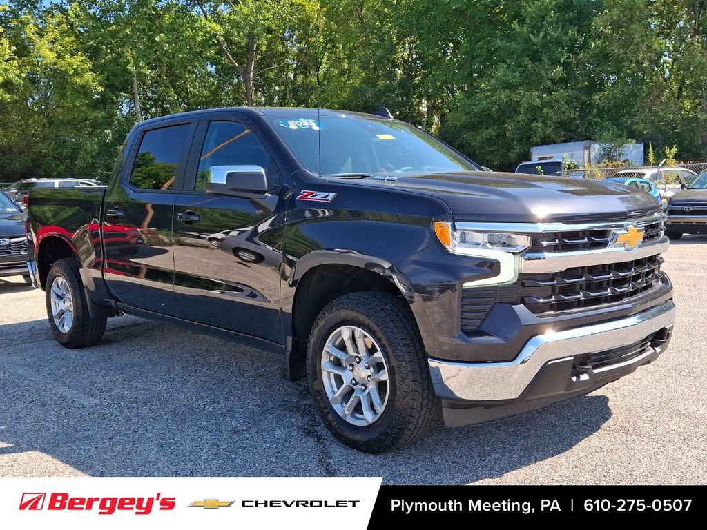 Certified 2023 Chevrolet Silverado 1500 LT w/ Z71 Off-Road Package AWD/4WD image 2