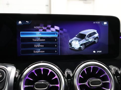 Used 2022 Mercedes-Benz GLB 35 AMG 4MATIC image 67