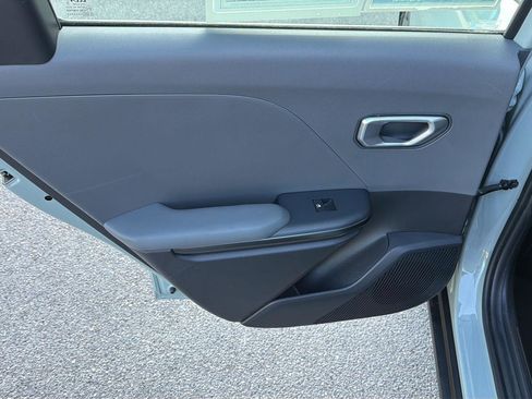 Used 2025 Kia K4 FWD image 17