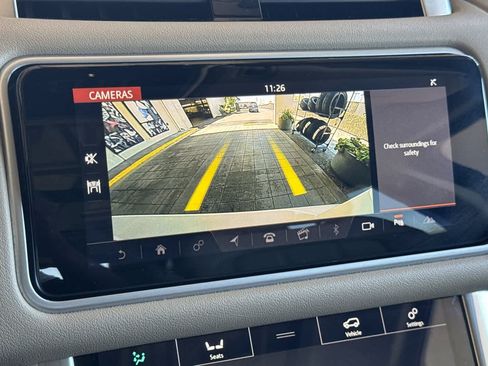 Used 2018 Land Rover Range Rover Sport HSE AWD/4WD image 21
