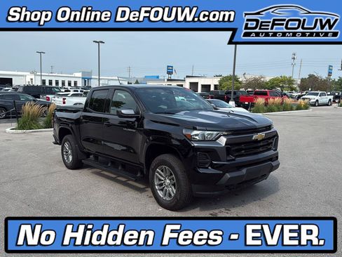 Used 2024 Chevrolet Colorado LT AWD/4WD image 1