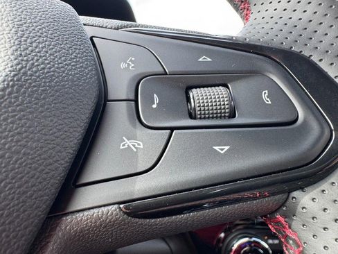 New 2025 Chevrolet Trax RS image 36