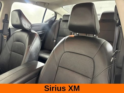 Used 2024 Nissan Altima 2.5 SL FWD image 15