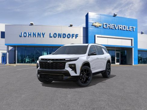 New 2026 Chevrolet Traverse RS w/ LPO, Floor Liner Package AWD/4WD image 8