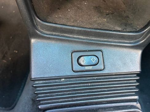 Used 1993 Saab 900 S FWD image 32