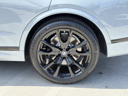 Certified 2026 BMW X7 xDrive40i w/ M Sport Package AWD/4WD image 6