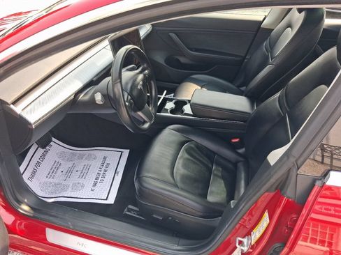 Used 2018 Tesla Model 3 RWD image 4