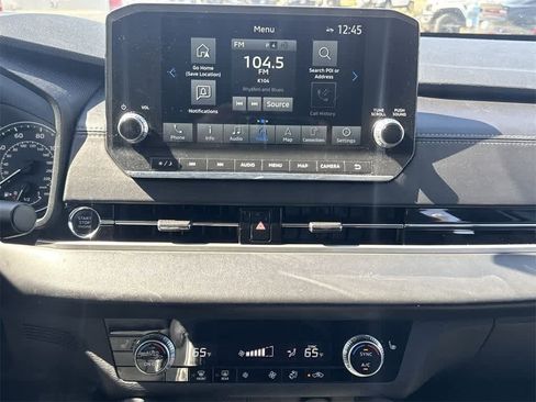 Used 2024 Mitsubishi Outlander SE image 19