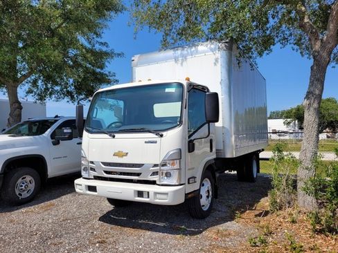 New 2024 Chevrolet Low Cab Forward image 4