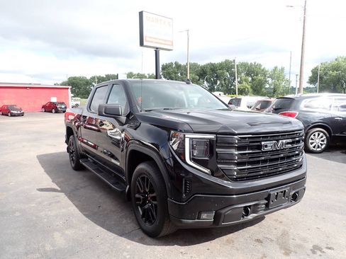 Used 2023 GMC Sierra 1500 Elevation AWD/4WD image 1
