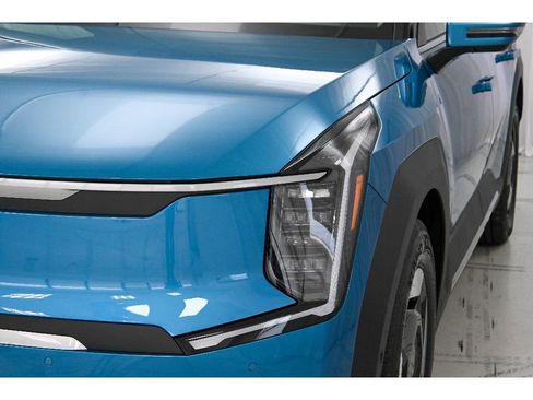 New 2026 Kia EV9 Wind image 9