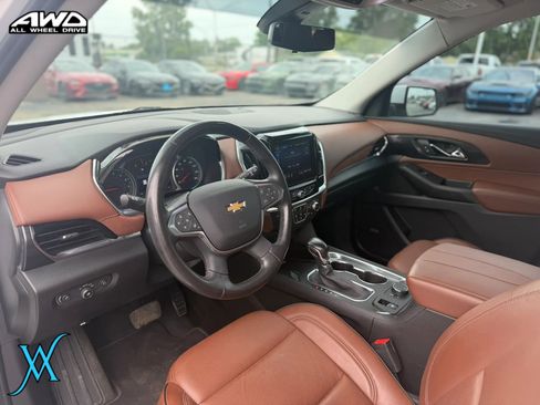 Used 2021 Chevrolet Traverse High Country AWD/4WD image 12