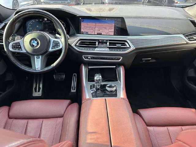Used 2021 BMW X6 M50i w/ Executive Package AWD/4WD image 16
