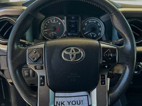 Used 2019 Toyota Tacoma SR5 image 13