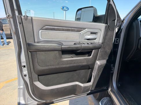 Used 2022 RAM 2500 Big Horn AWD/4WD image 16
