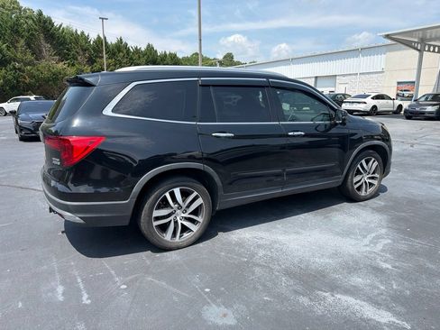 Used 2018 Honda Pilot Touring image 4