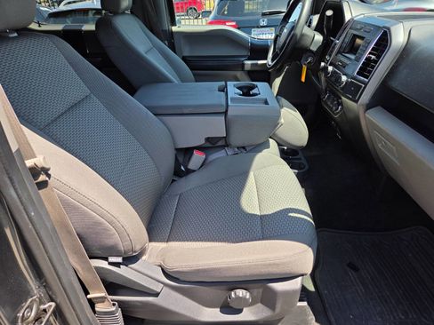 Used 2015 Ford F150 XLT image 14