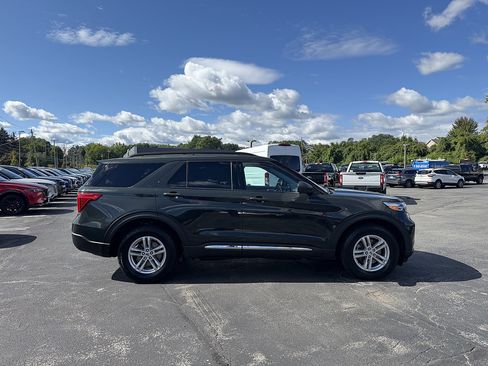 Certified 2023 Ford Explorer XLT AWD/4WD image 7