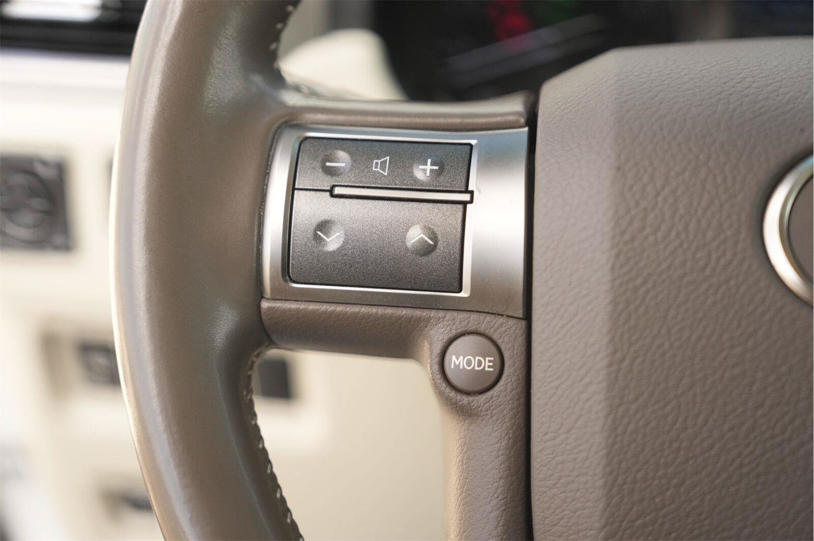 Used 2019 Lexus GX 460 Premium w/ Premium Package AWD/4WD image 23