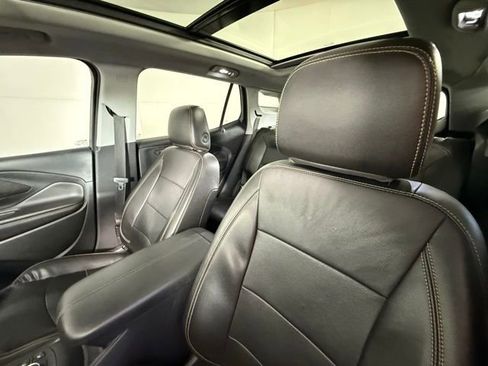 Used 2021 GMC Terrain SLT w/ Infotainment Package II image 6