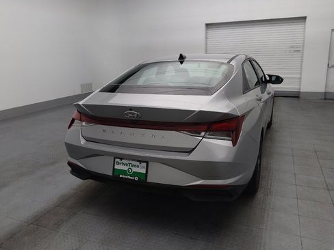 Used 2021 Hyundai Elantra SEL FWD image 7