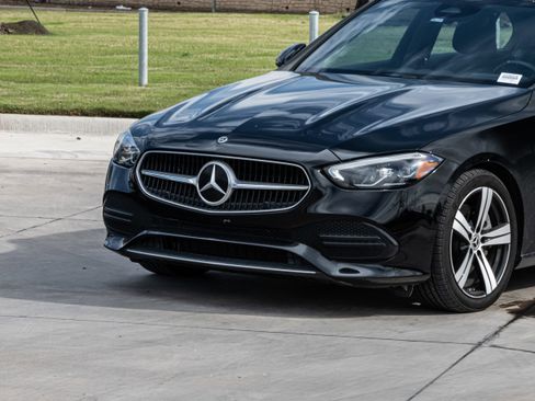 Used 2022 Mercedes-Benz C 300 4MATIC Sedan image 8