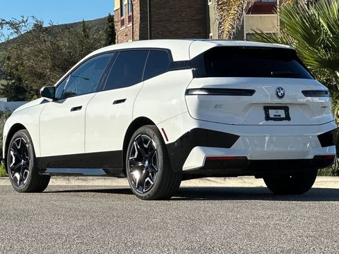 Used 2024 BMW iX xDrive50 w/ Sport Package image 5