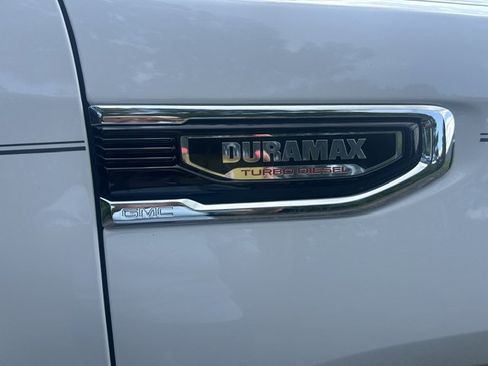 Used 2023 GMC Sierra 1500 SLT w/ SLT Premium Package AWD/4WD image 36