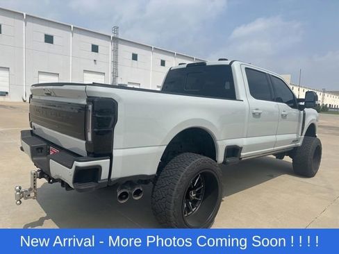 Used 2025 Ford F250 Platinum w/ FX4 Off-Road Package AWD/4WD image 5