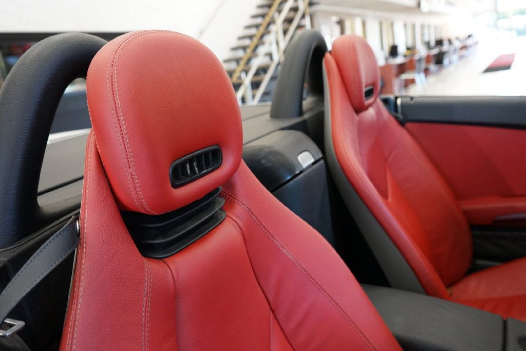 Used 2009 Mercedes-Benz SLK 300 image 45