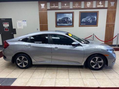 Used 2019 Honda Civic LX image 5