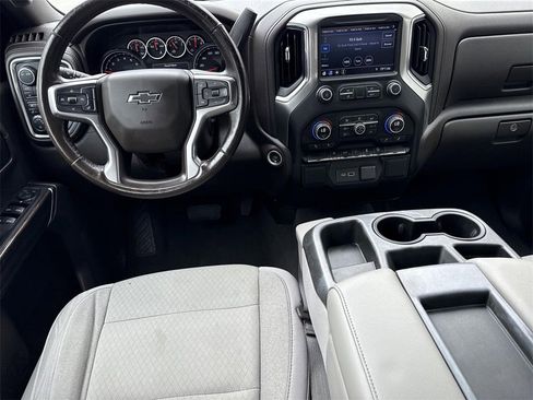 Used 2020 Chevrolet Silverado 1500 RST image 18
