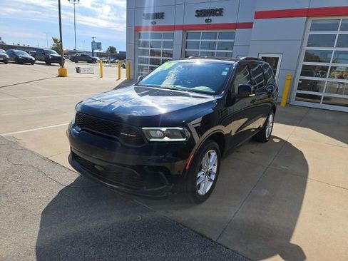 Used 2024 Dodge Durango GT image 3