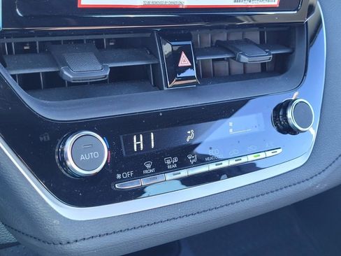 Certified 2023 Toyota Corolla SE w/ SE Premium Package image 21